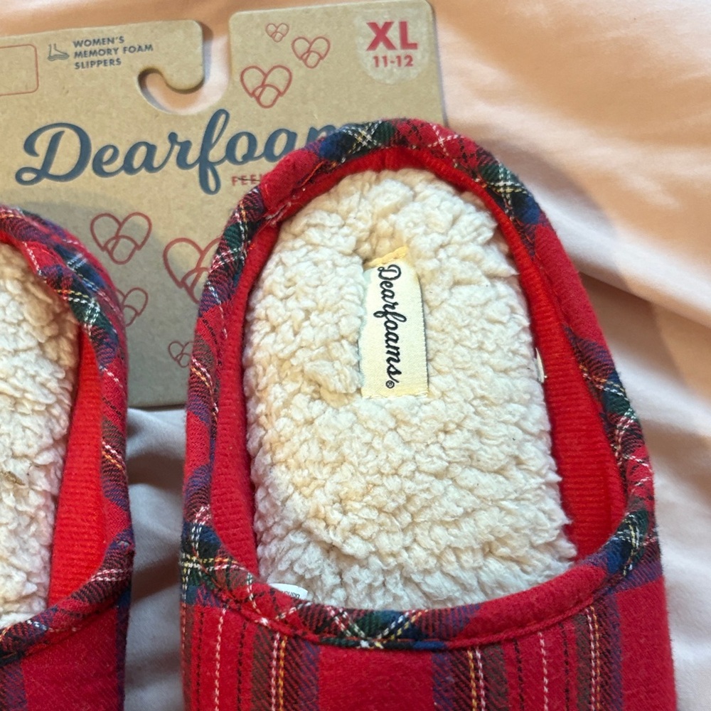Dearfoams Red Plaid Mama Bear Slippers - Picture 5 of 11